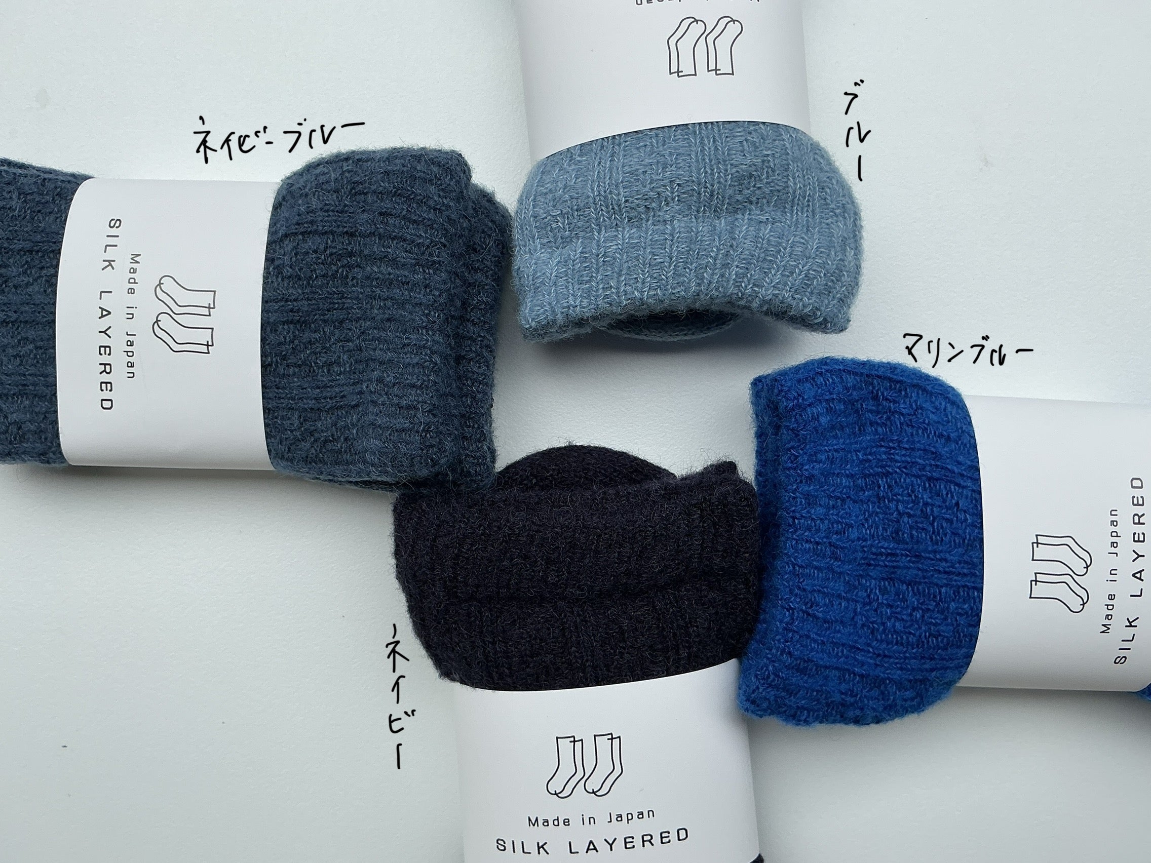 SILK LAYERED Natural wool socks.(2111TA)