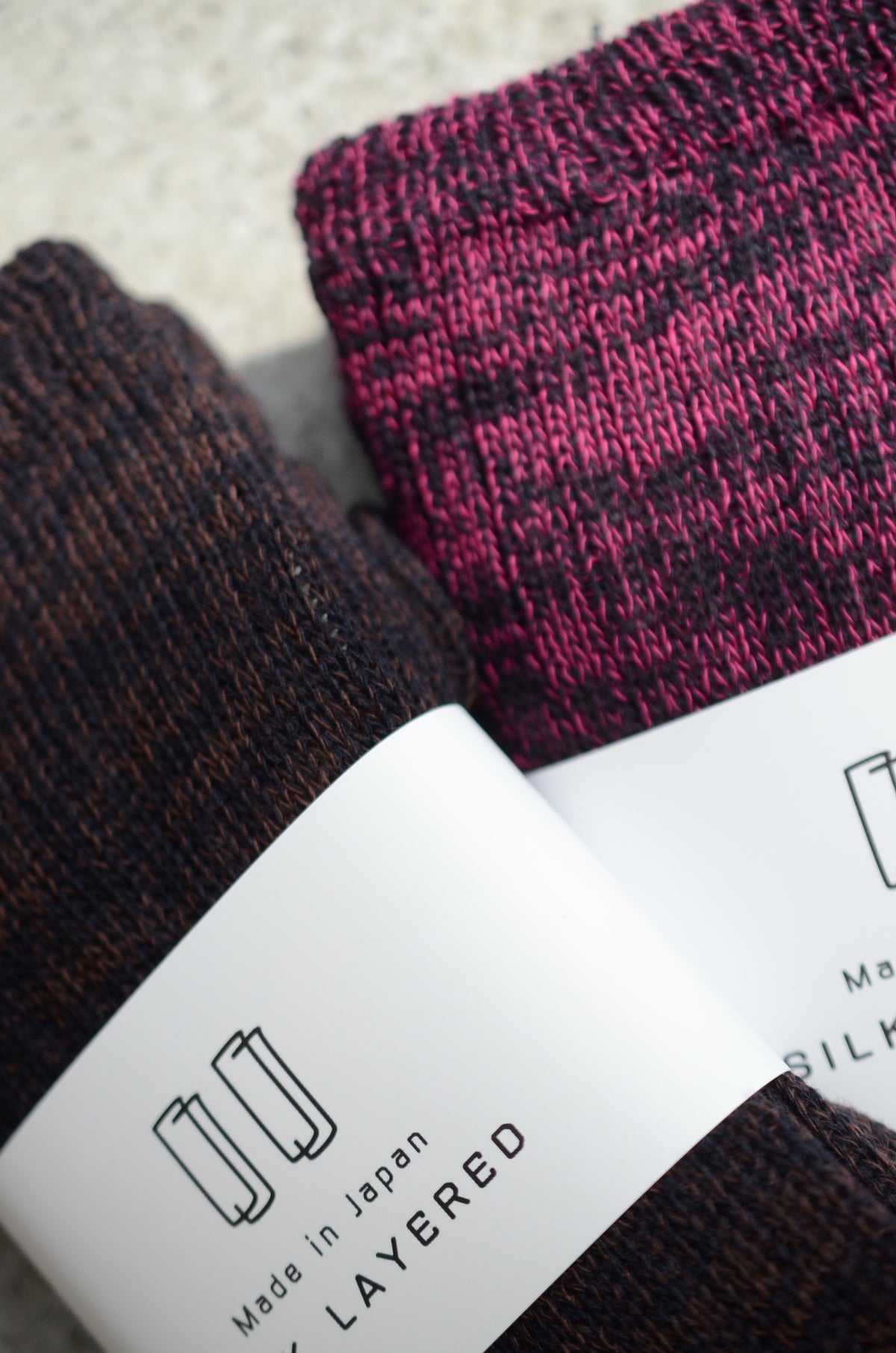 肌側シルク二重編みレッグウォーマー　SILK LAYERED LEGWARMER