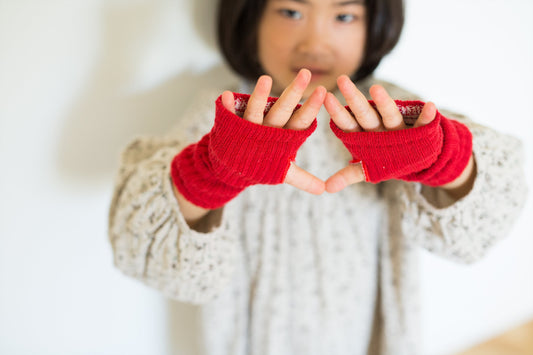 Silk double knit wrist warmer<kids> made in Japan